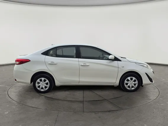 Toyota Yaris  Y 2020 