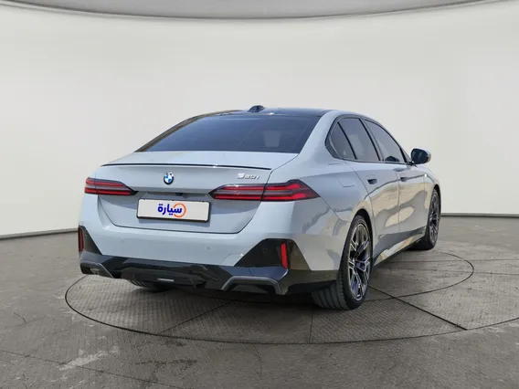 BMW 5 Series 520i 2024 