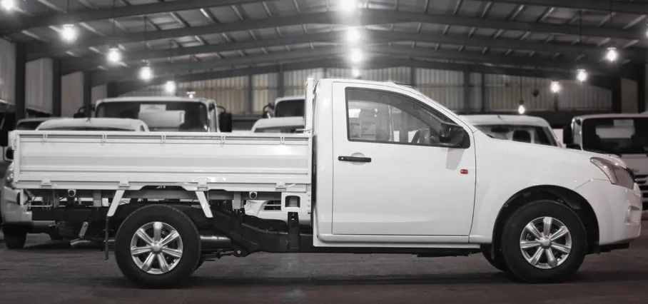 Isuzu D-max Regular Cab أجناب 2026 