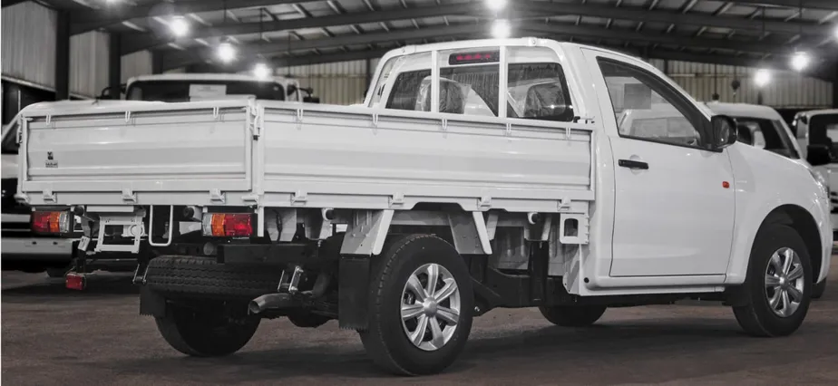 Isuzu D-max Regular Cab أجناب 2026 