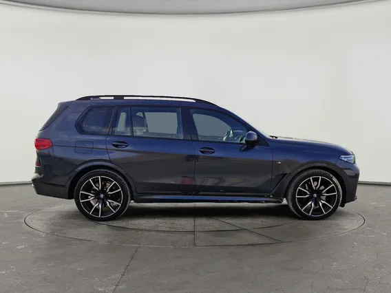بي ام دبليو الفئة اكس 7 xDrive 50i 2019 