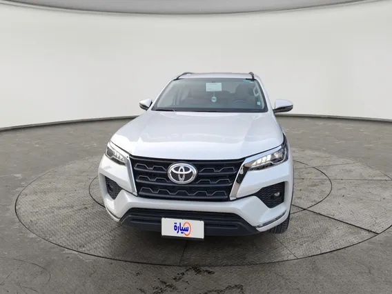 Toyota Fortuner VX 2023 دبل