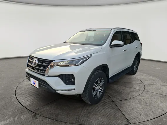 Toyota Fortuner VX 2023 دبل