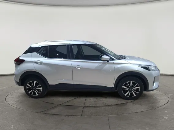 Nissan Kicks SV 2024 