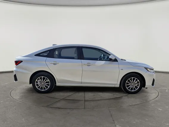 Toyota Yaris  Y 2024 
