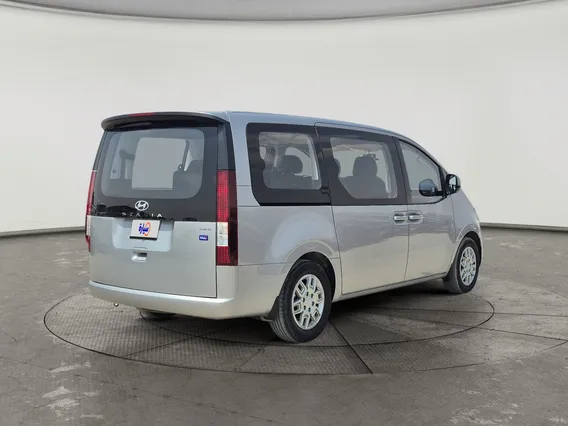 Hyundai Staria Smart 9 ST 2024 