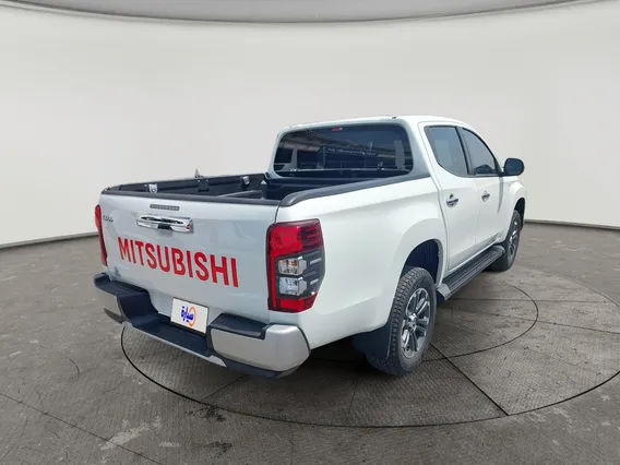 Mitsubishi L200 DC 4x4 Diesel 2023 دبل