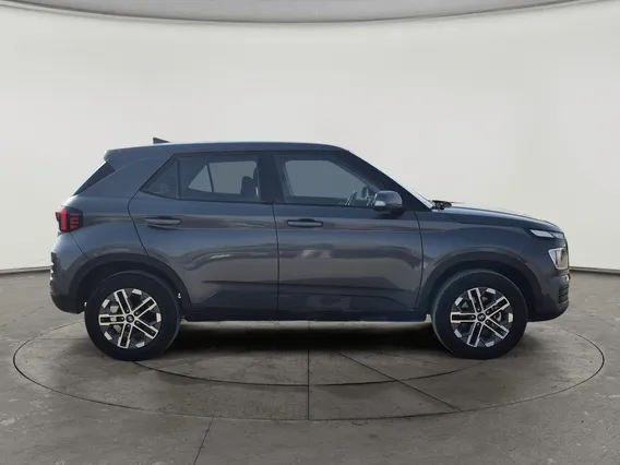 Hyundai Venue Smart 2024 