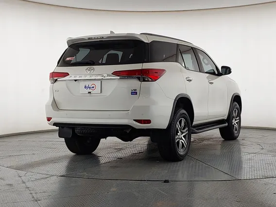 Toyota Fortuner VX 2022 دبل