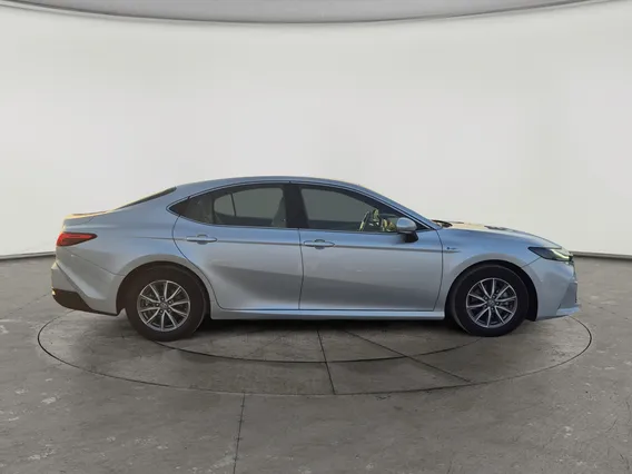 Toyota Camry  E HEV 2025 