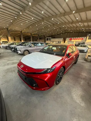 Toyota Camry  LUMIERE HEV 2026 