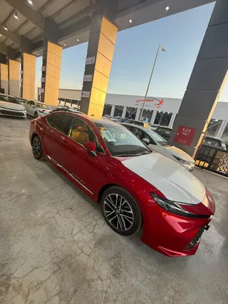 Toyota Camry  LUMIERE HEV 2026 