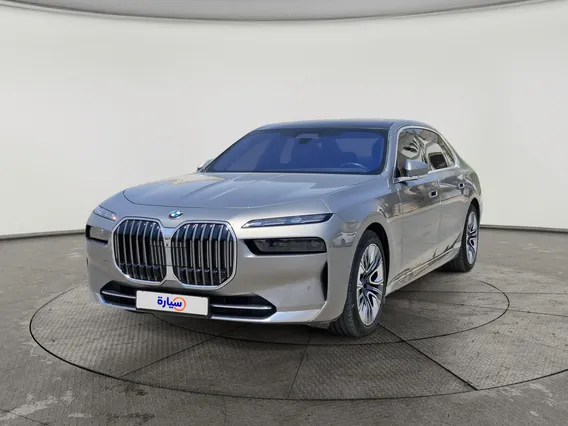BMW 7 Series 735i 2024 