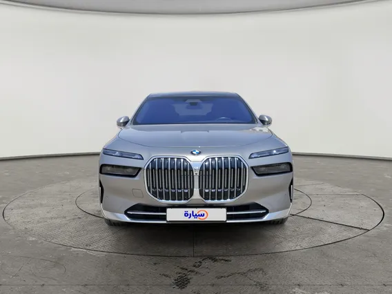 BMW 7 Series 735i 2024 