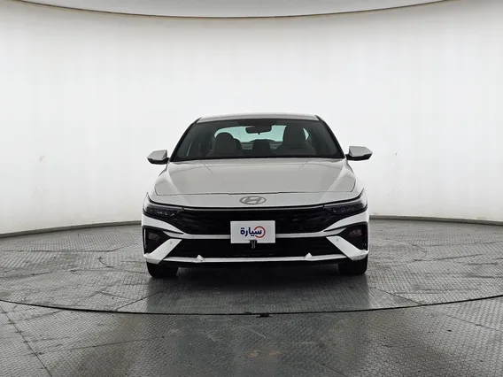 Hyundai Elantra Smart 2024 