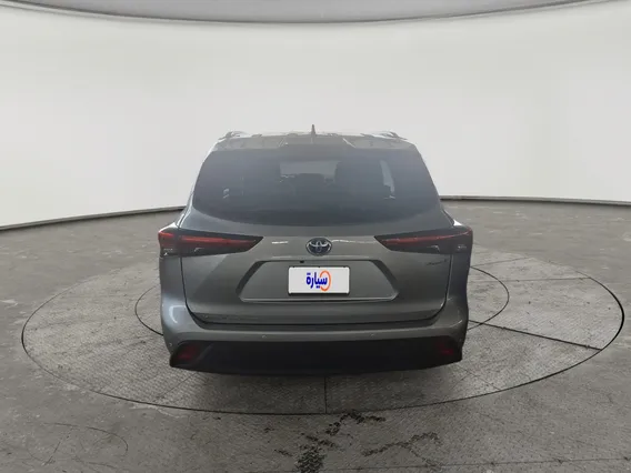 Toyota Highlander GLE 2023 