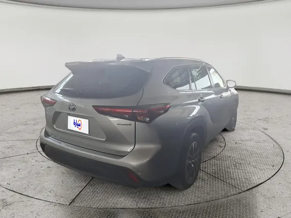 Toyota Highlander GLE 2023 