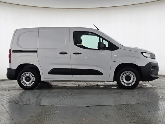 بيجو بارتنر Short van 2025 
