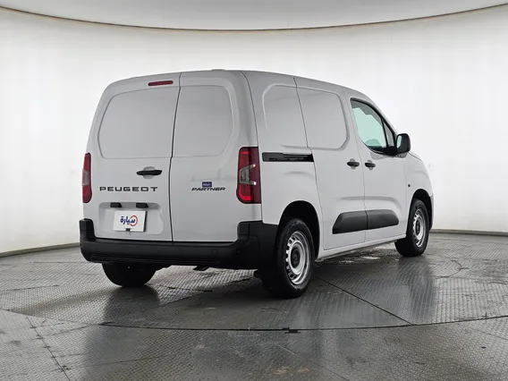 بيجو بارتنر Short van 2025 