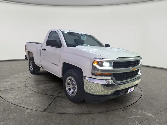 Chevrolet Silverado LS 2018 