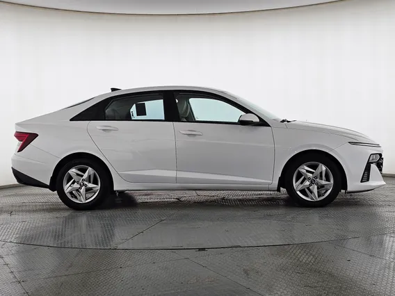 Hyundai Accent Smart 2025 