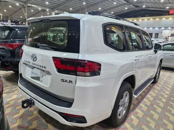 تويوتا لاندكروزر GXR4 2024 دبل
