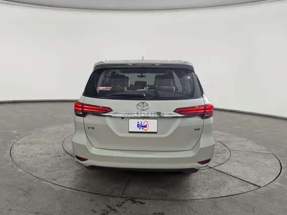 Toyota Fortuner VX 2021 دبل