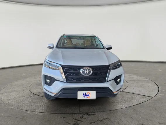 Toyota Fortuner VX 2023 دبل