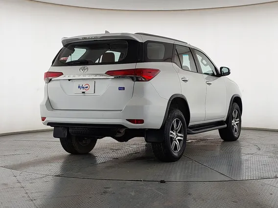 Toyota Fortuner VX 2023 دبل