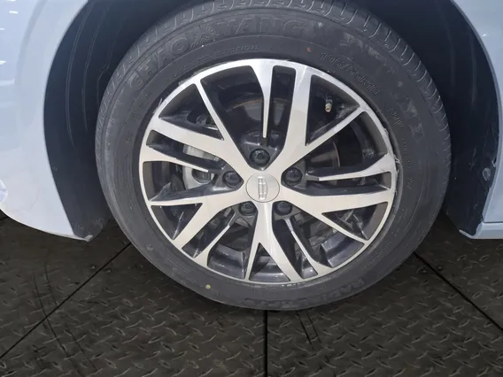 Geely Emgrand GS 2025 