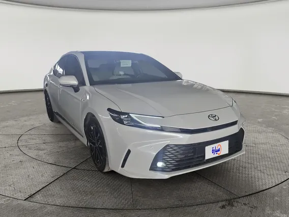 Toyota Camry  LE HEV 2025 