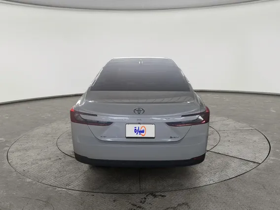 Toyota Camry  LE HEV 2025 