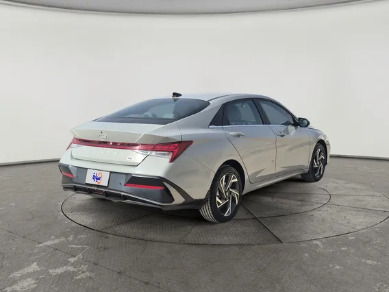 Hyundai Elantra Comfort 2025 