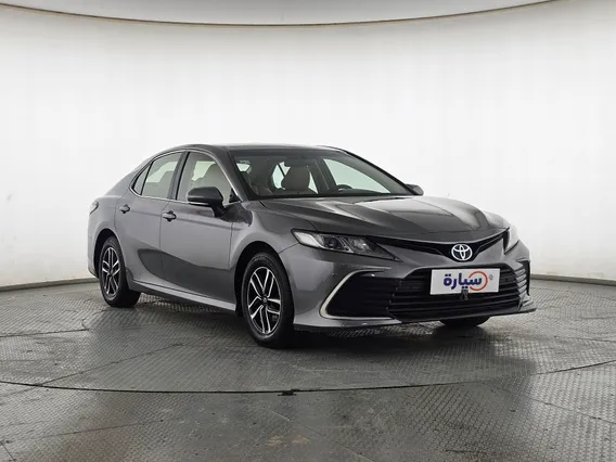 Toyota Camry  LE HEV 2021 