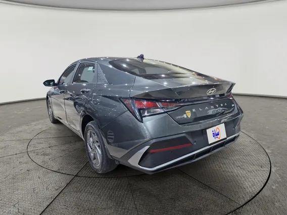 Hyundai Elantra Fleet 2025 