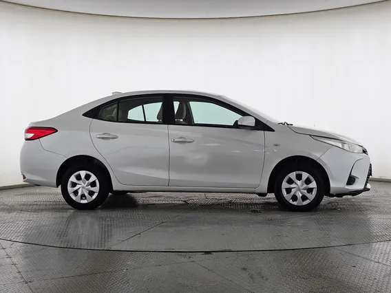 Toyota Yaris  Y 2022 