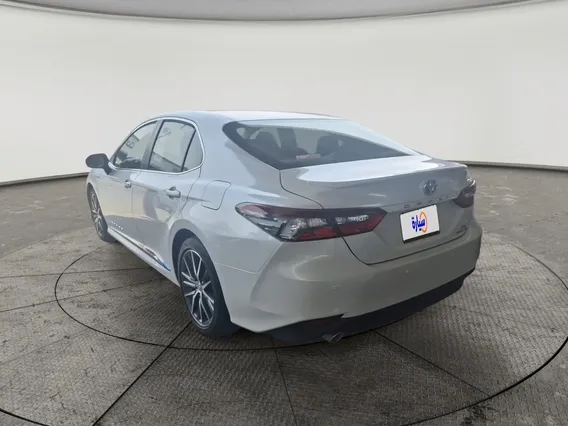 Toyota Camry  GLE HEV  2024 