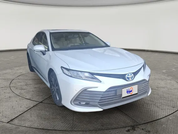 Toyota Camry  GLE HEV  2024 