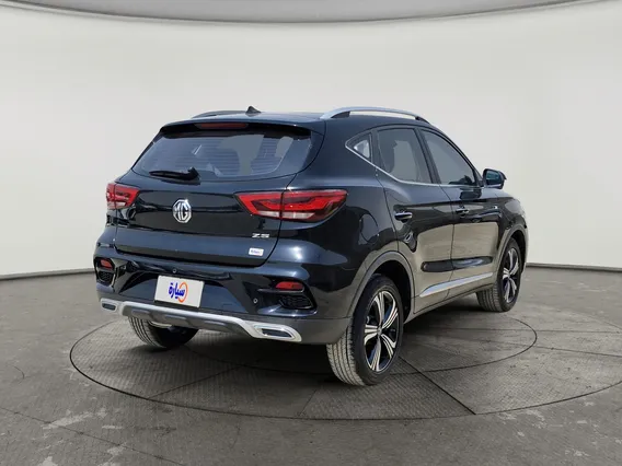 MG ZS LUX 2024 