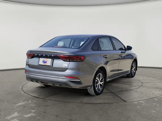 Geely Emgrand GS 2024 