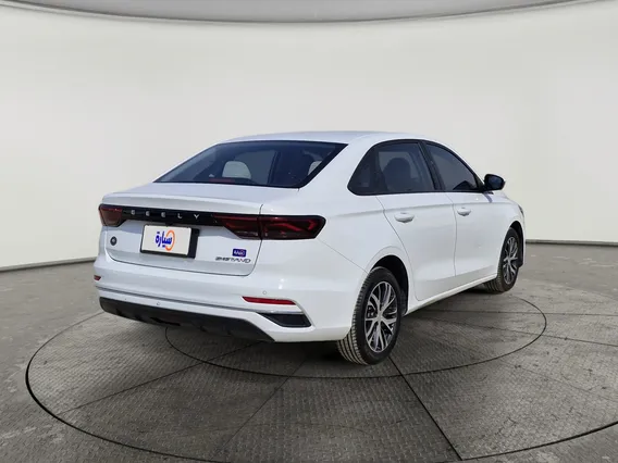 Geely Emgrand GS 2024 