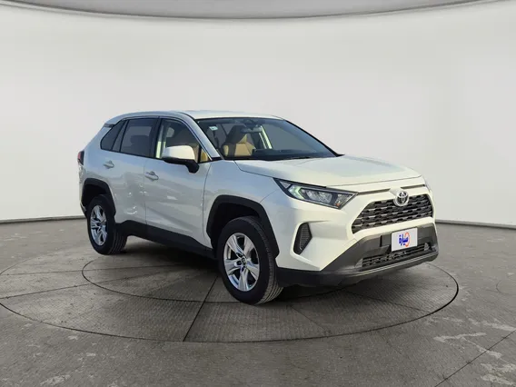 Toyota RAV4 LE 2021 