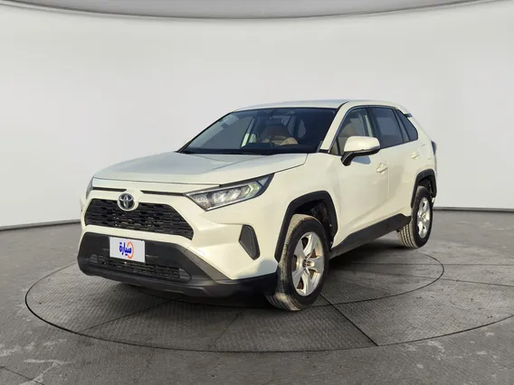 Toyota RAV4 LE 2021 