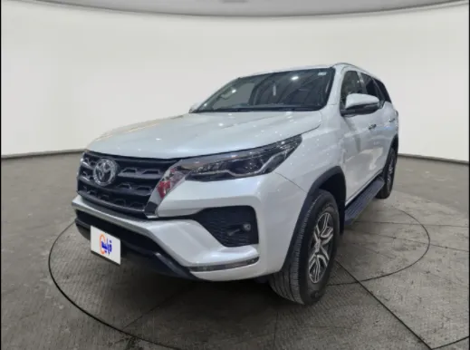 Toyota Fortuner VX 2023 دبل