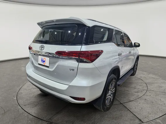 Toyota Fortuner VX 2023 دبل