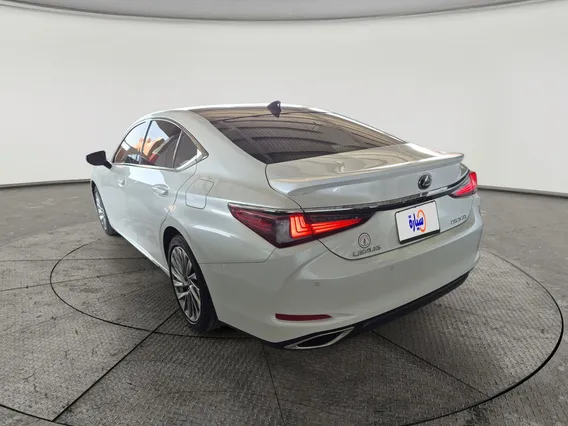 لكزس ES 350 2025 