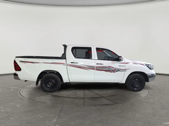 Toyota Hilux GLX 2024 