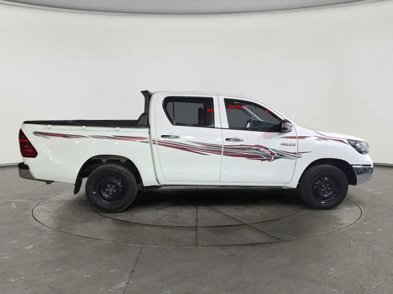 Toyota Hilux GLX 2024 