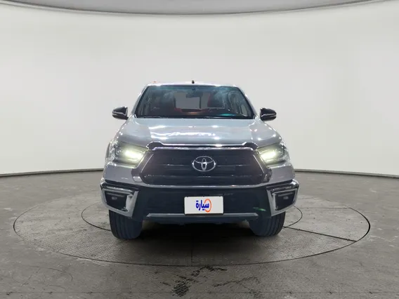 Toyota Hilux SR5 2023 دبل