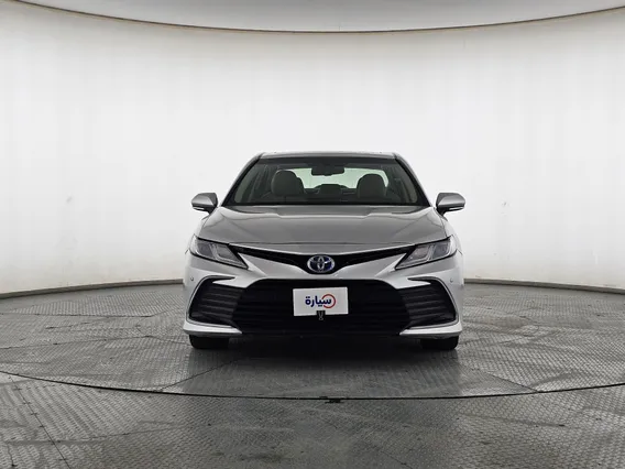 Toyota Camry  GLE 2022 